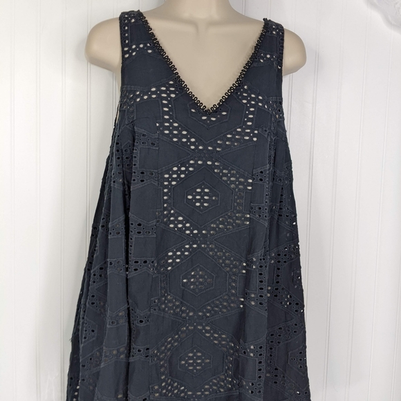 ANTHROPOLOGIE Maeve Black Eyelet Lace Swing Dress Sz S - Picture 4 of 16